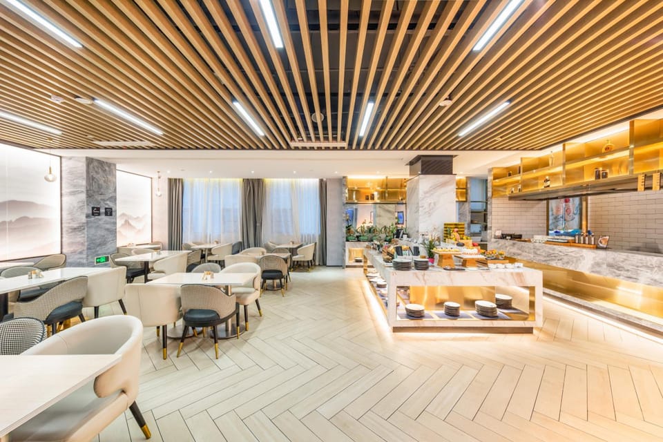 Atour Hotel Ma'anshan East Railway Station Hotel in Nanjing