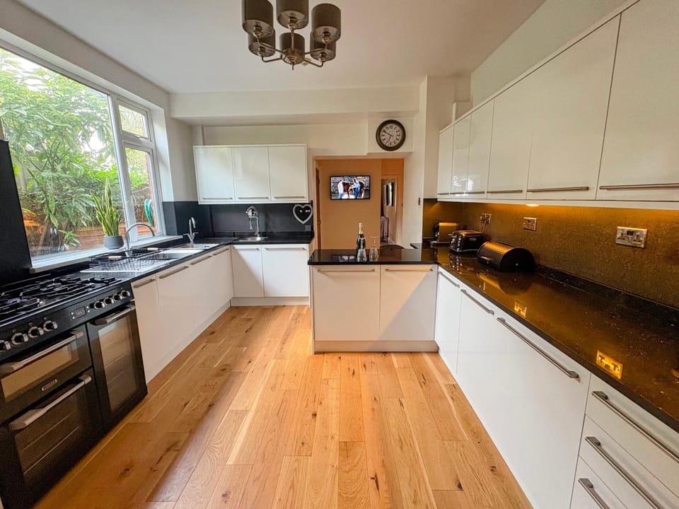 Park View Apartment & Rooms Hotel in Scarborough