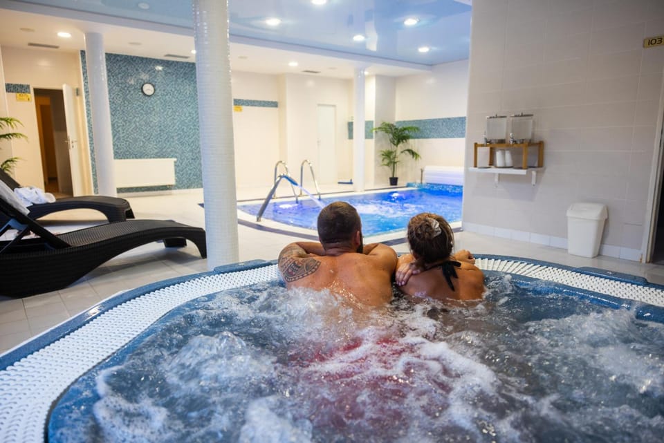 Hot tub