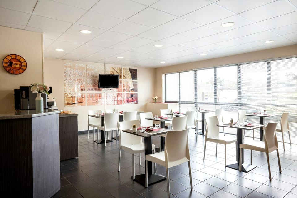 Séjours & Affaires Paris Vincennes Hotel in Vincennes