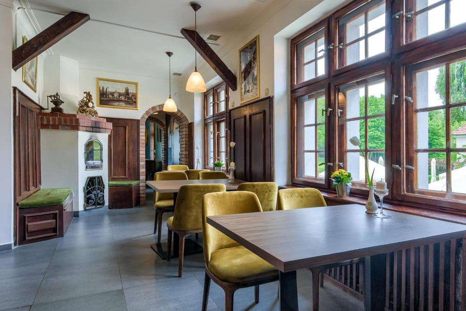 Bar/lounge