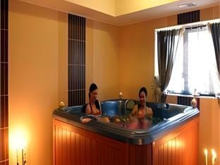 Hot tub