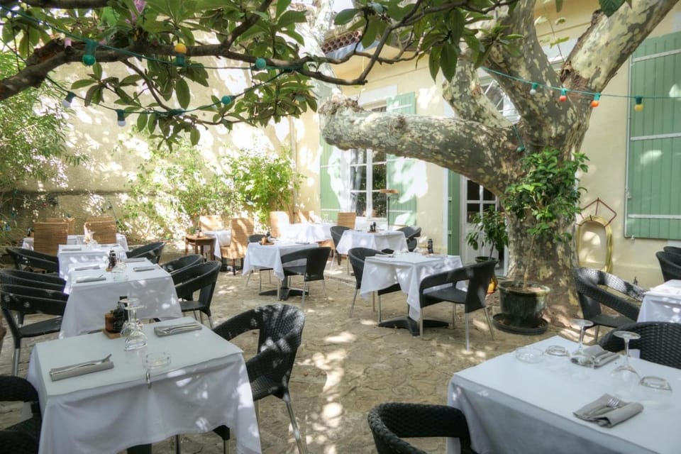 Logis Hotel de Provence Hotel in Provence-Alpes-Côte d'Azur