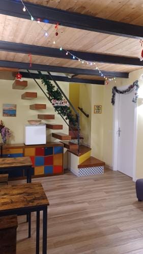 Rega Holiday House Hotel in Naples