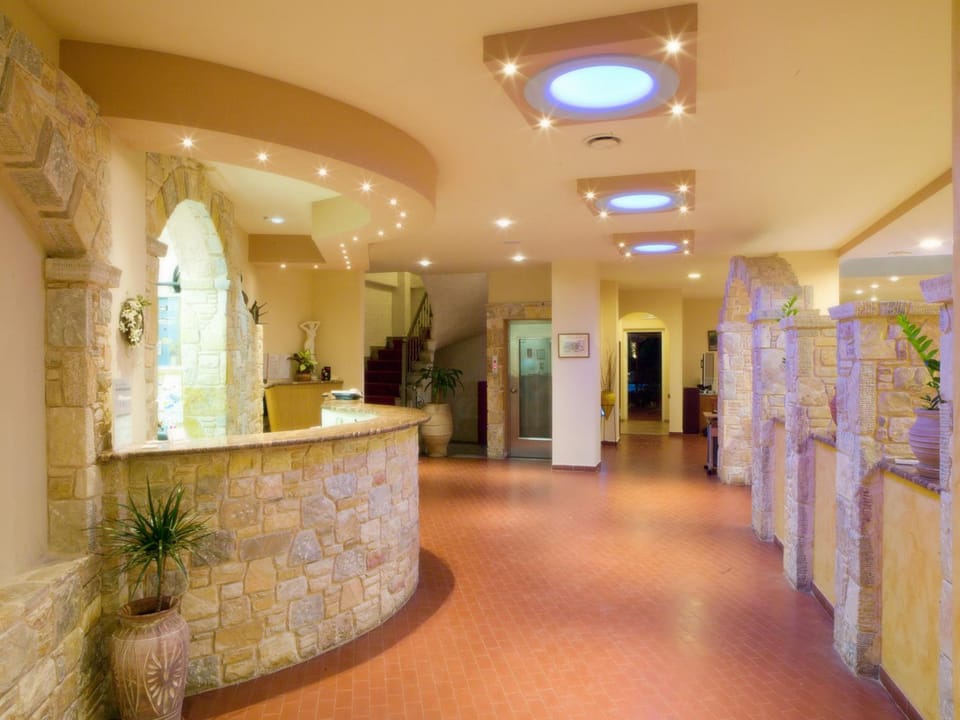 Thomas Beach Hotel Hotel in East Attica Regional Unit, Greece