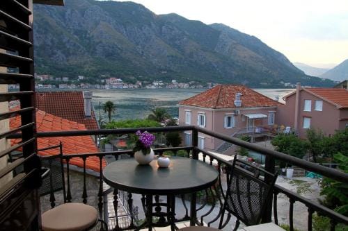 Panonija Hotel in Dobrota