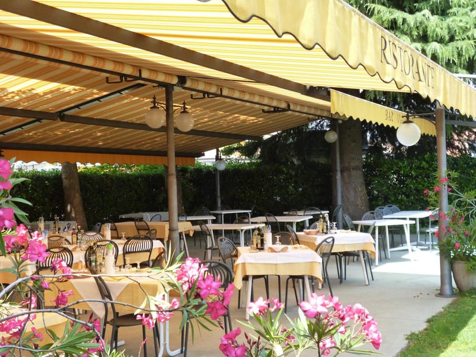 Albergo Villa Eva Hotel in Lake Garda