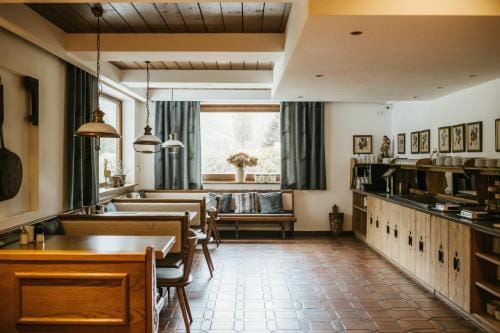 Pension Baranekhof - closest to the Kitzsteinhorn Ski Resort Hotel in Piesendorf