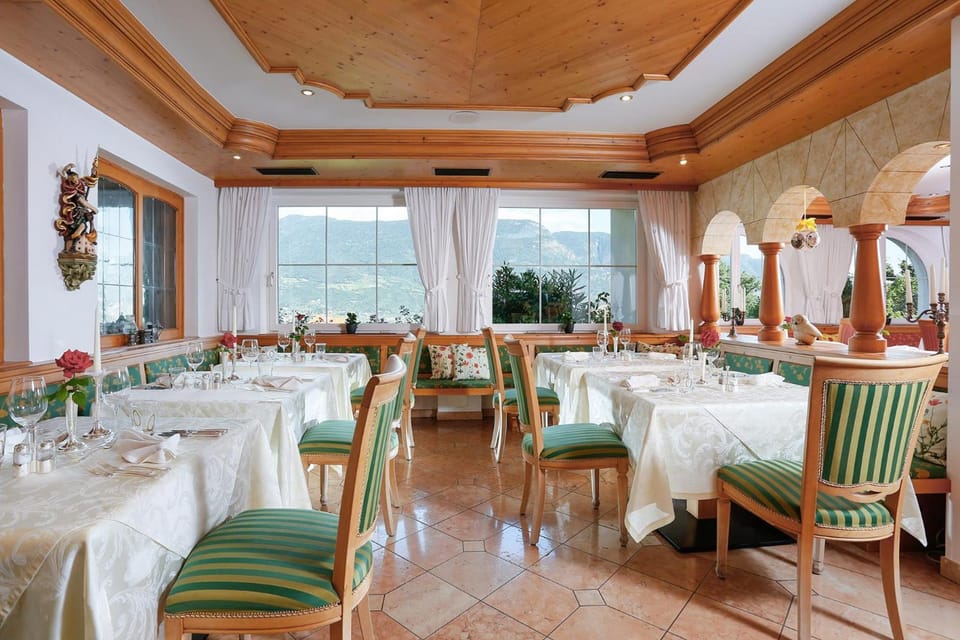Landhaus Hotel Kristall Hotel in Trentino-South Tyrol