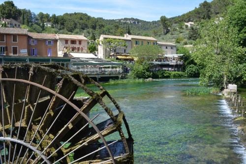 Cote Court Hotel in L'Isle-sur-la-Sorgue