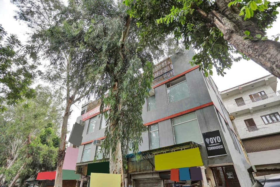 Hotel O Sky View Residency Hotel in Delhi