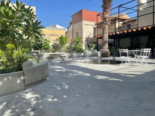 Metropole Hotel Hotel in Limassol City