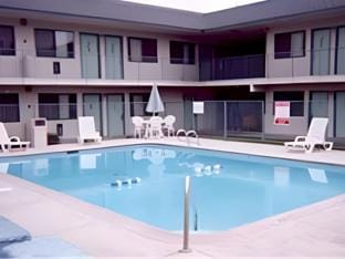 Avera Suites Hotel in Muskogee