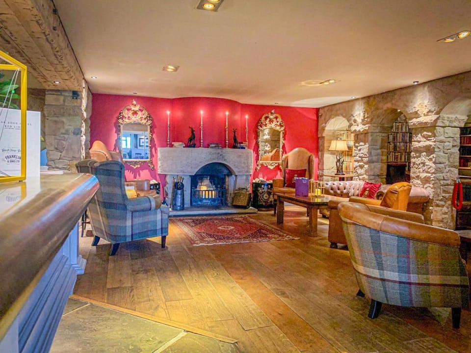 Peak Edge Hotel Hotel in North East Derbyshire District