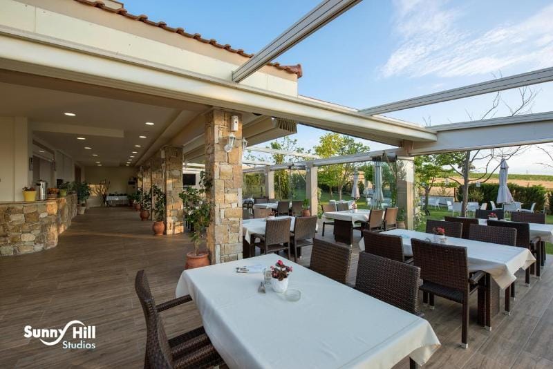 Sunny Hill Hotel in Halkidiki