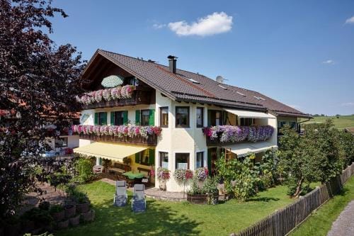 Gastehaus Alpina Hotel in Tyrol