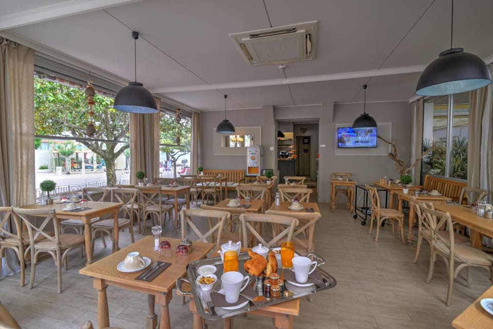 Grand Hotel Richelieu Hotel in Arcachon