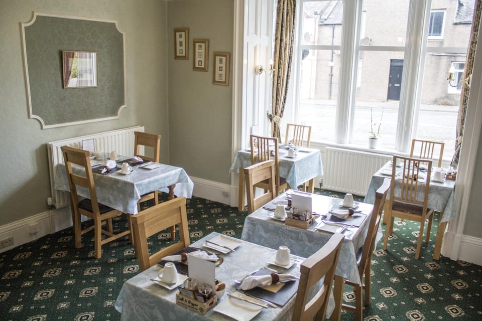 Hazeldene Guest House Hotel in Perth