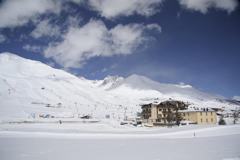 Hotel Dolomiti Hotel in Province of Brescia