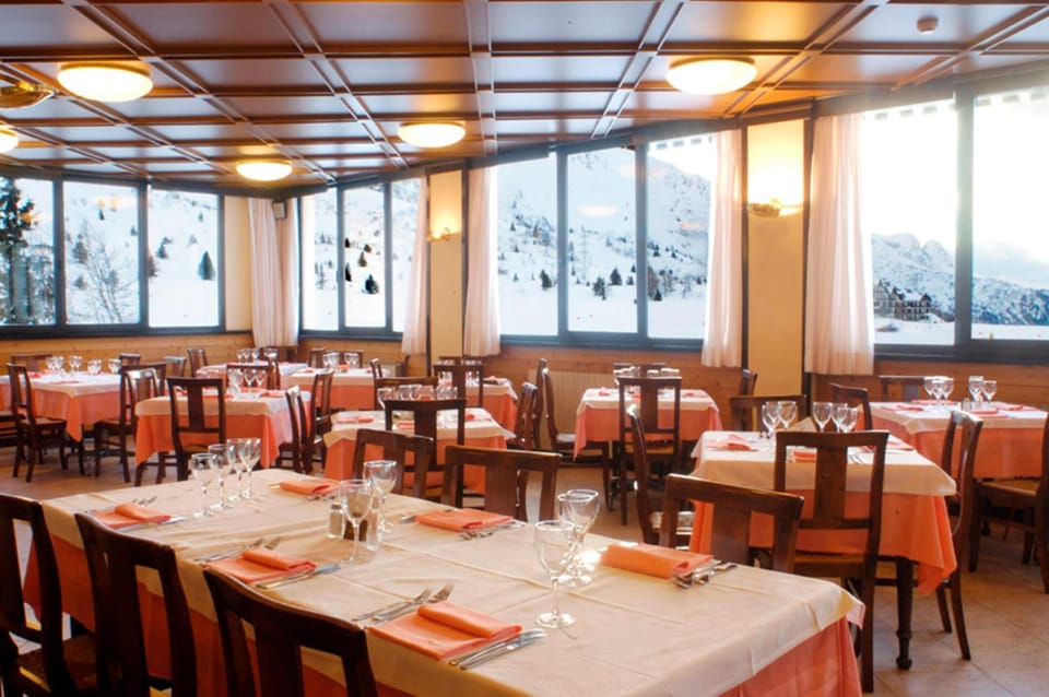 Hotel Dolomiti Hotel in Province of Brescia