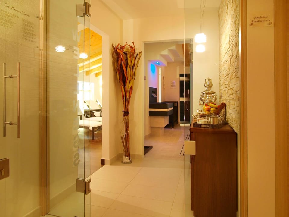 Hotel Garni Corallo Hotel in Nago–Torbole