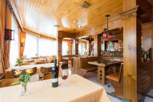 Hotel Portjengrat Hotel in Canton of Valais