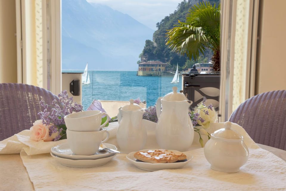 Bellavista Lakefront Hotel in Riva del Garda