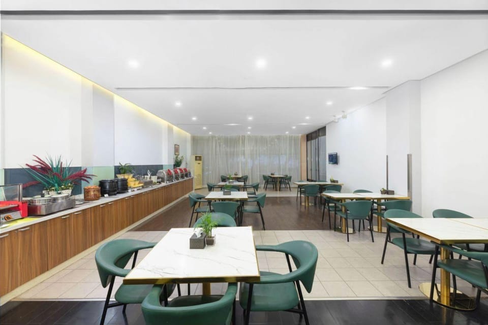 Jinjiang Inn Select Shijiazhuang Letai Center Ping'an Street Metro Station Hotel in China