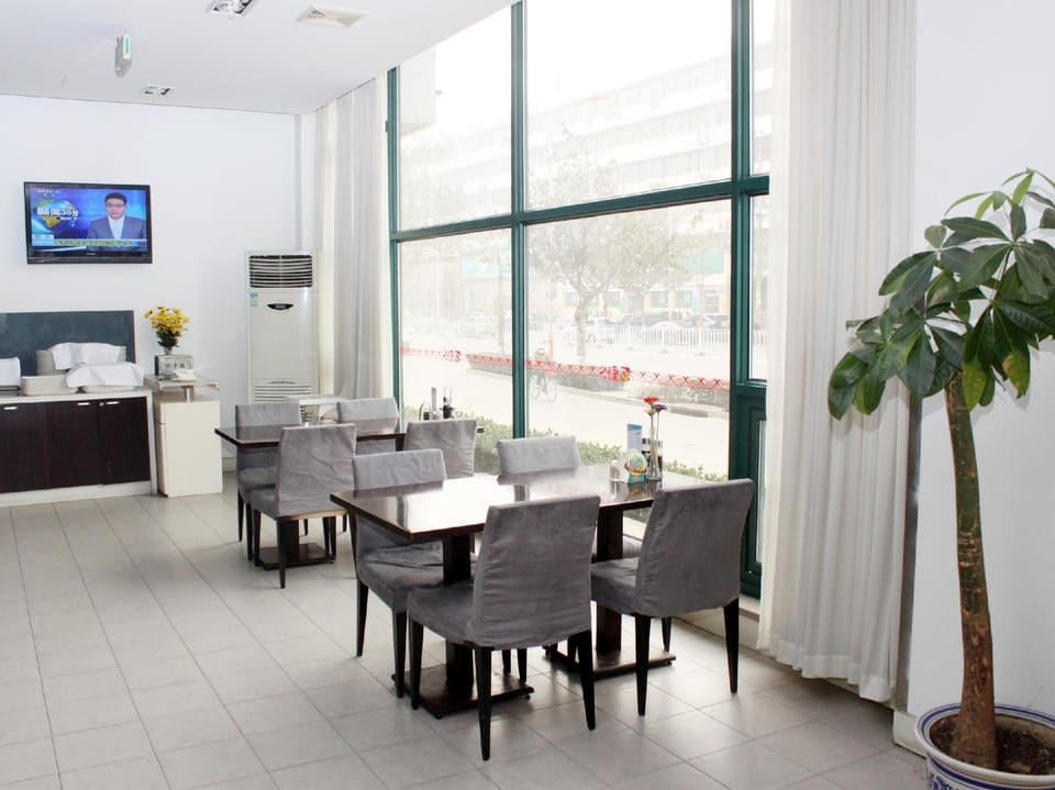 Jinjiang Inn Select Shijiazhuang Letai Center Ping'an Street Metro Station Hotel in China