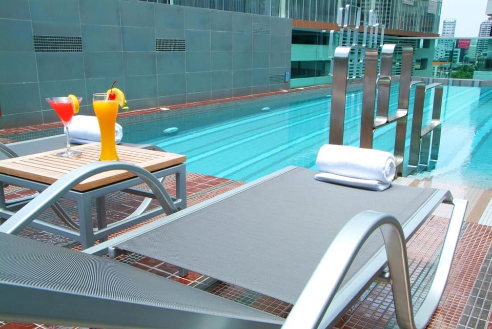 Amora NeoLuxe Suites Hotel in Bangkok