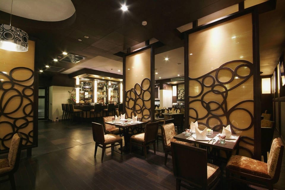 Amora NeoLuxe Suites Hotel in Bangkok