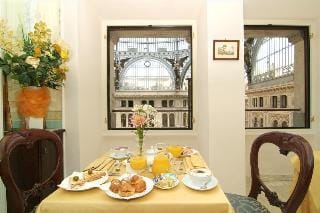 Hotel Art Resort Galleria Umberto Hotel in Naples