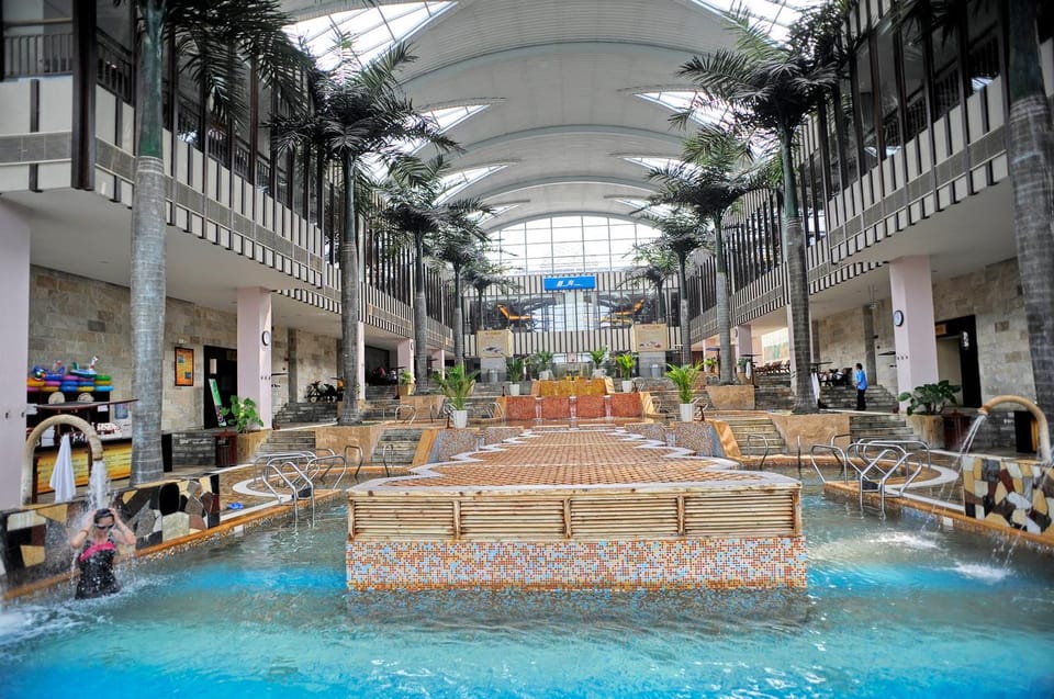 Hot spring bath