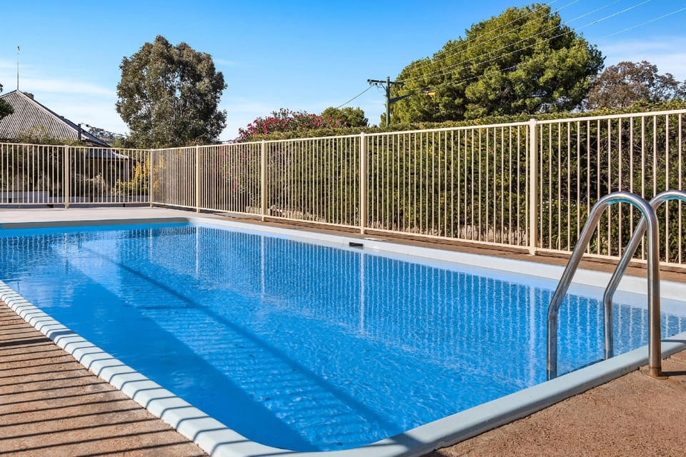 Econo Lodge Alabaster Hotel in Cowra