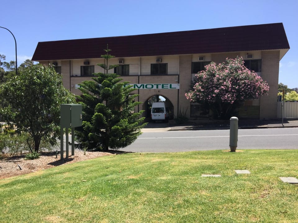 Tollgate Motel Motel in Adelaide