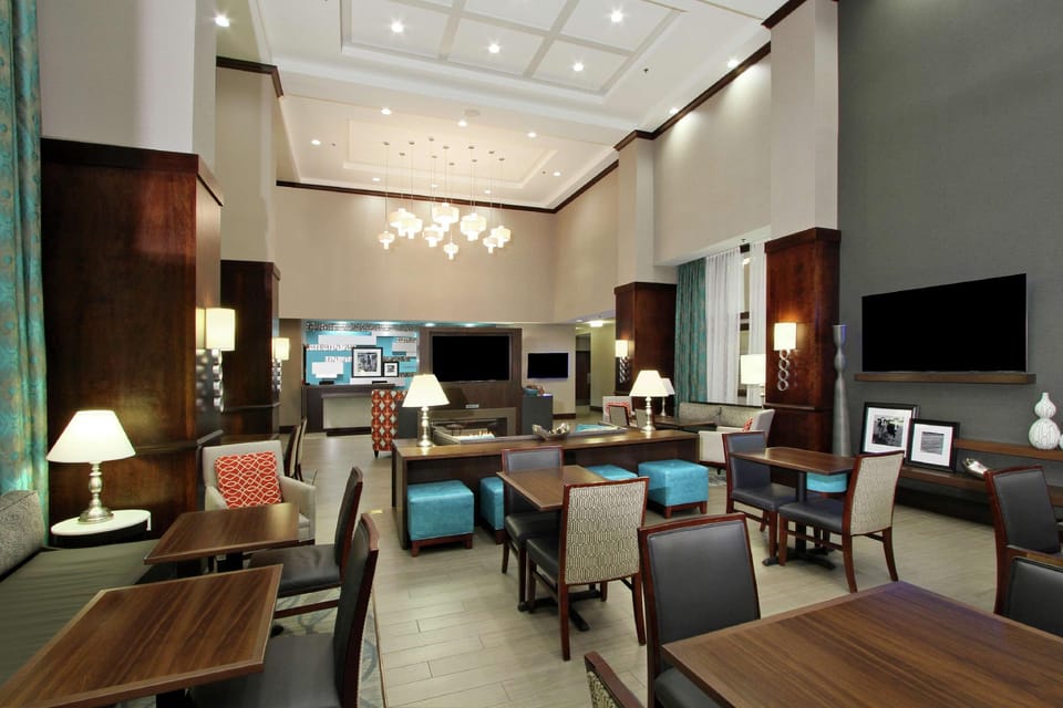 Hampton Inn & Suites Columbus/University Area Hotel in Clintonville