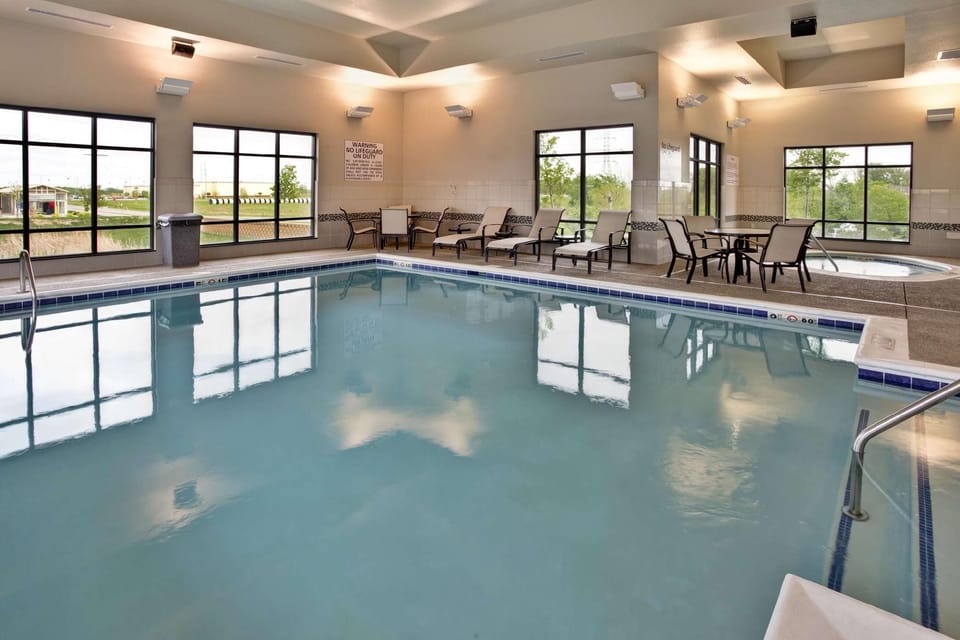 Hampton Inn Ft. Wayne/Dupont Road Hotel in Fort Wayne