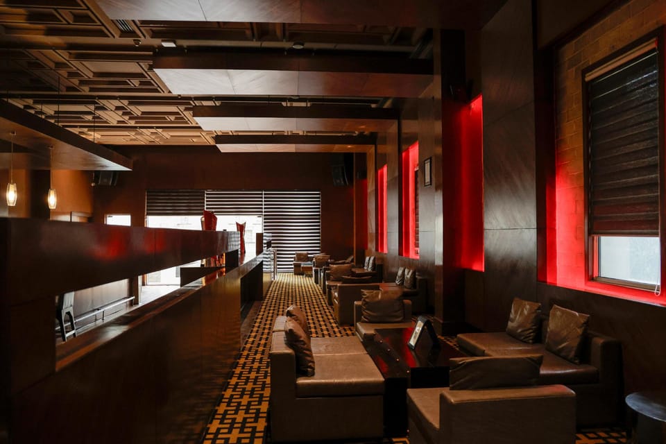 Bar/lounge