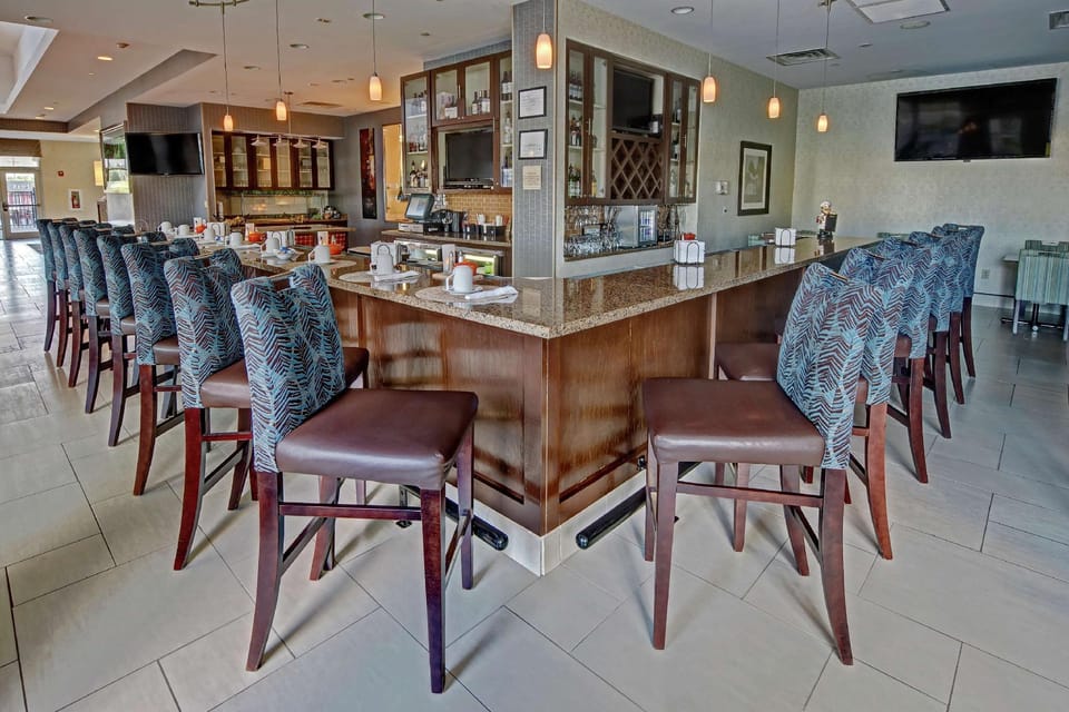 Hilton Garden Inn Tulsa Midtown Hotel in Tulsa