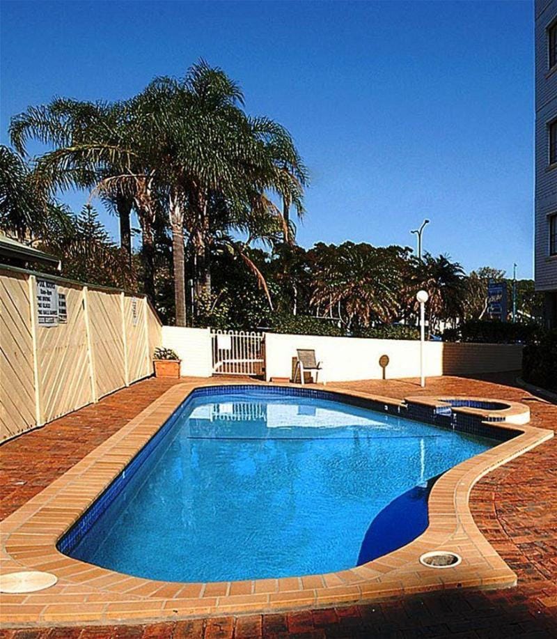 Burleigh Gardens North Hi Rise Hotel Apartment hotel in Burleigh Heads