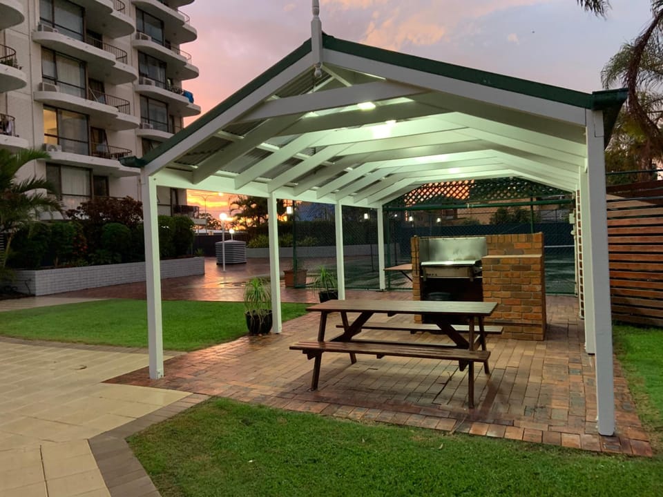 Burleigh Gardens North Hi Rise Hotel Apartment hotel in Burleigh Heads