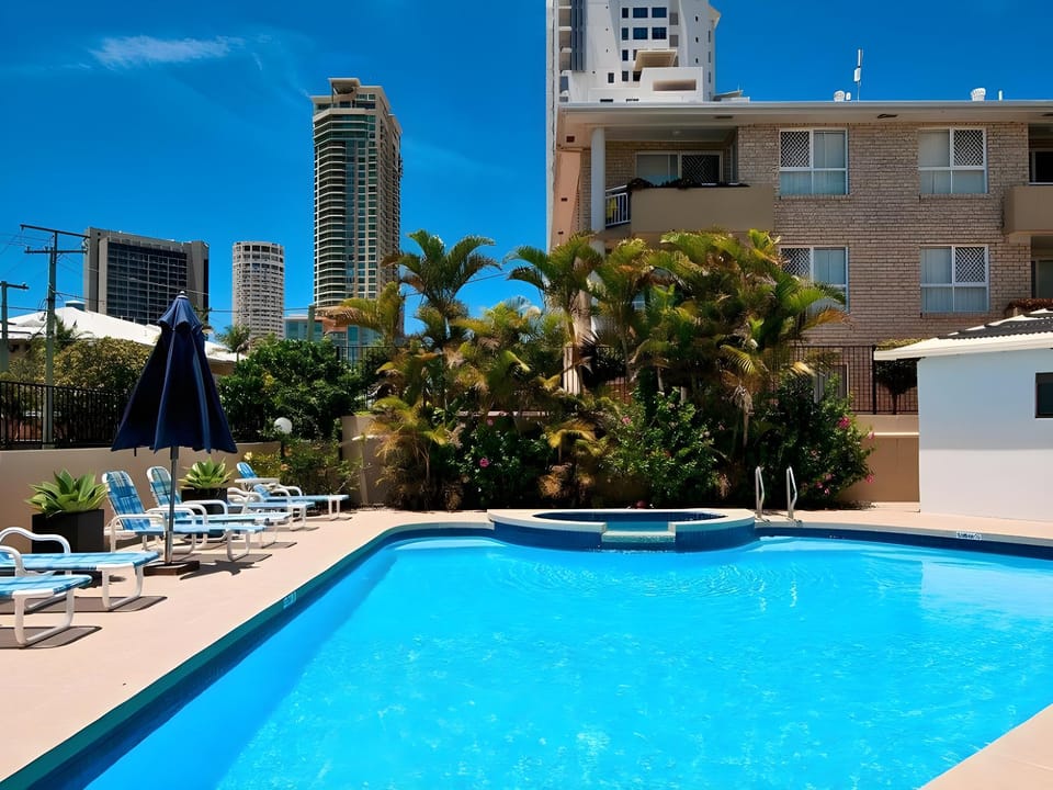 Spectrum Holiday Apartments Apartment hotel in Surfers Paradise