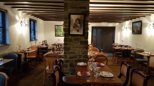 New Gurkha Inn Hotel in Wales