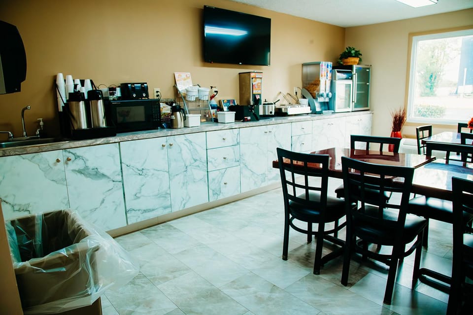 Country Garden and Suites Hotel in Illinois
