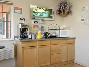 Peach City Inn Marysville- Yuba City Motel in Sierra Nevada