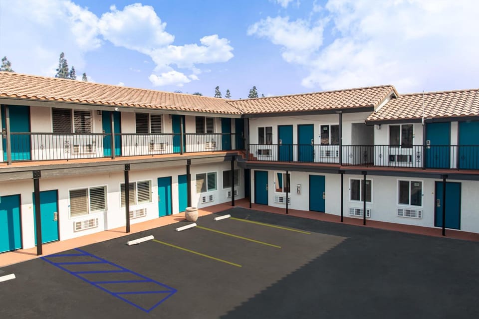 MAGNOLIA TREE HOTEL IN ANAHEIM Motel in Garden Grove