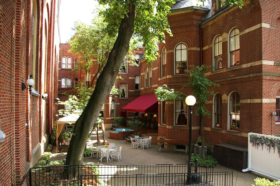 THE PRIORY HOTEL - BED AND BREAKFAST Hotel in Pittsburgh