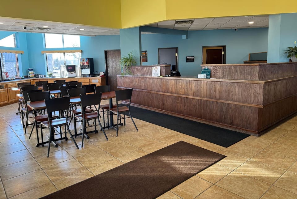 Days Inn by Wyndham Sault Ste Marie MI Hotel in Sault Ste Marie