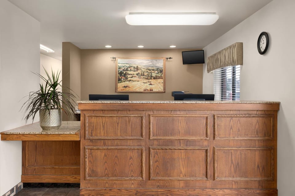 Baymont By Wyndham Buffalo Hotel in Cheektowaga