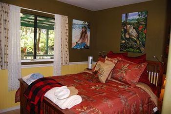 THE ARTIST COTTAGE - BED AND BREAKFAST Hotel in Volcano